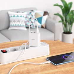 hoco-c99a-pd20w-qc3-three-port-wall-charger-eu-set-usb-to-musb-charging.jpg