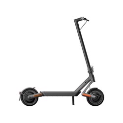 0195962_xiaomi-electric-scooter-4-ultra-black_550.jpeg